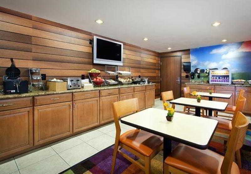 Comfort Inn & Suites Phoenix North - Deer Valley Luaran gambar