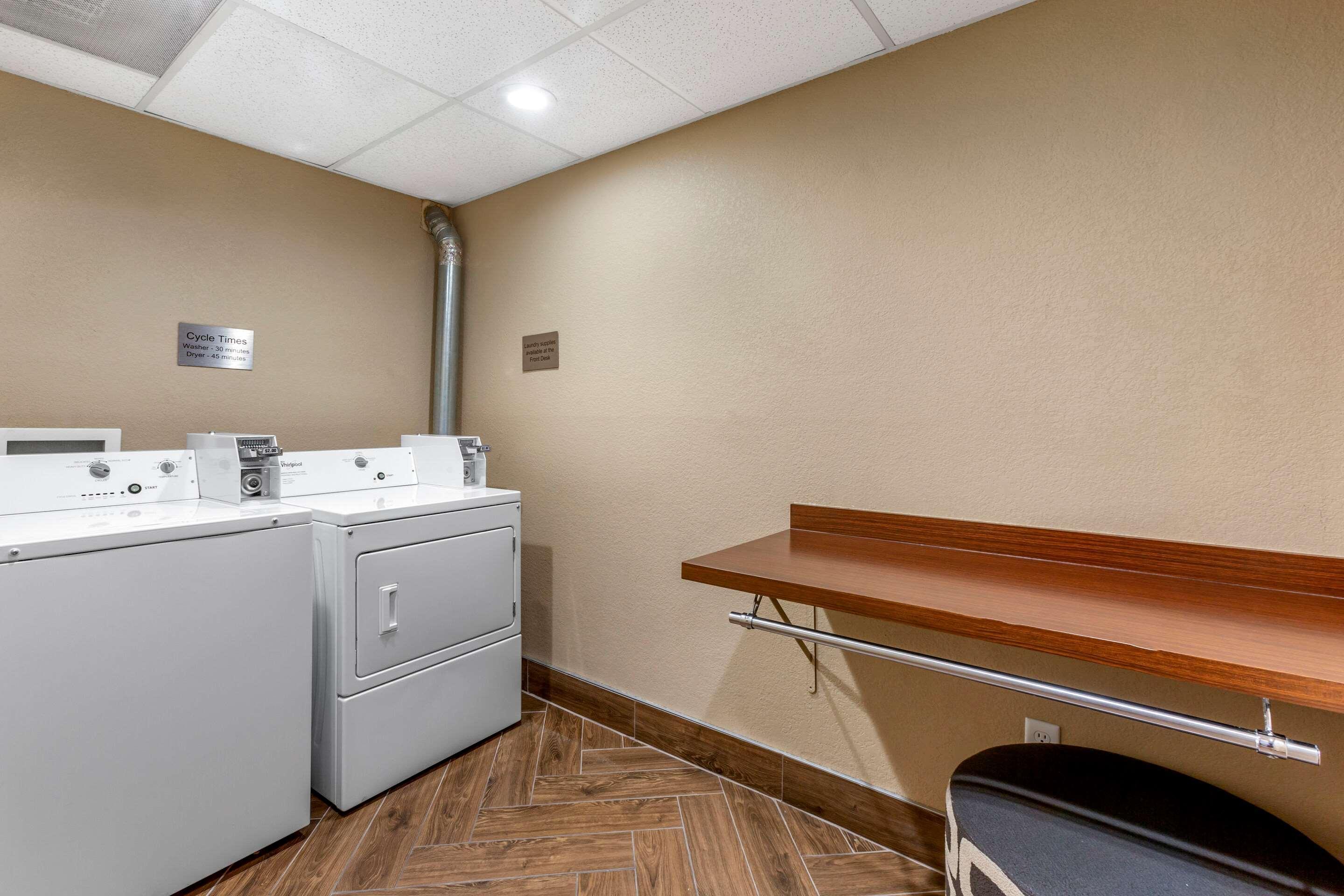 Comfort Inn & Suites Phoenix North - Deer Valley Luaran gambar