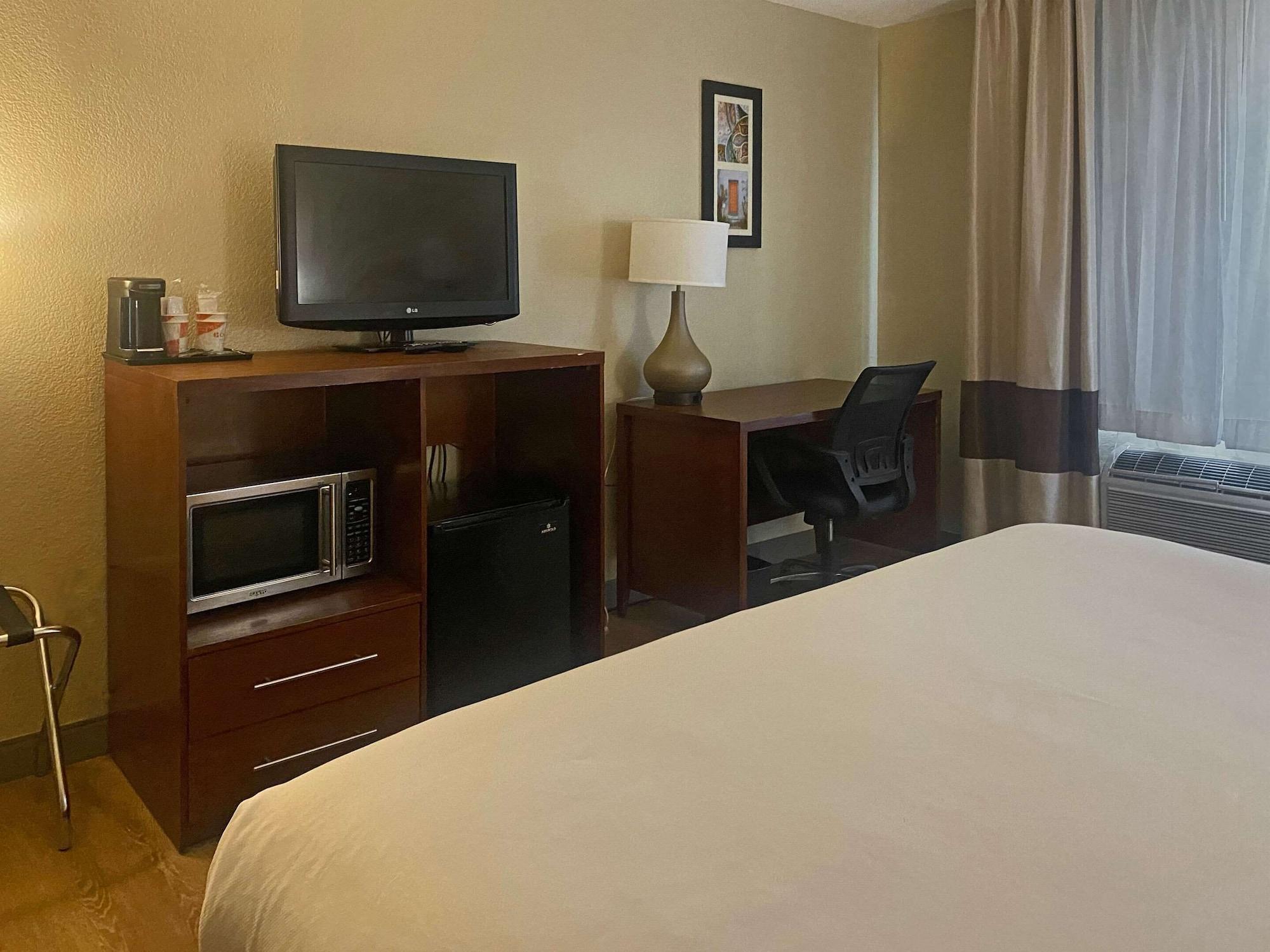 Comfort Inn & Suites Phoenix North - Deer Valley Luaran gambar